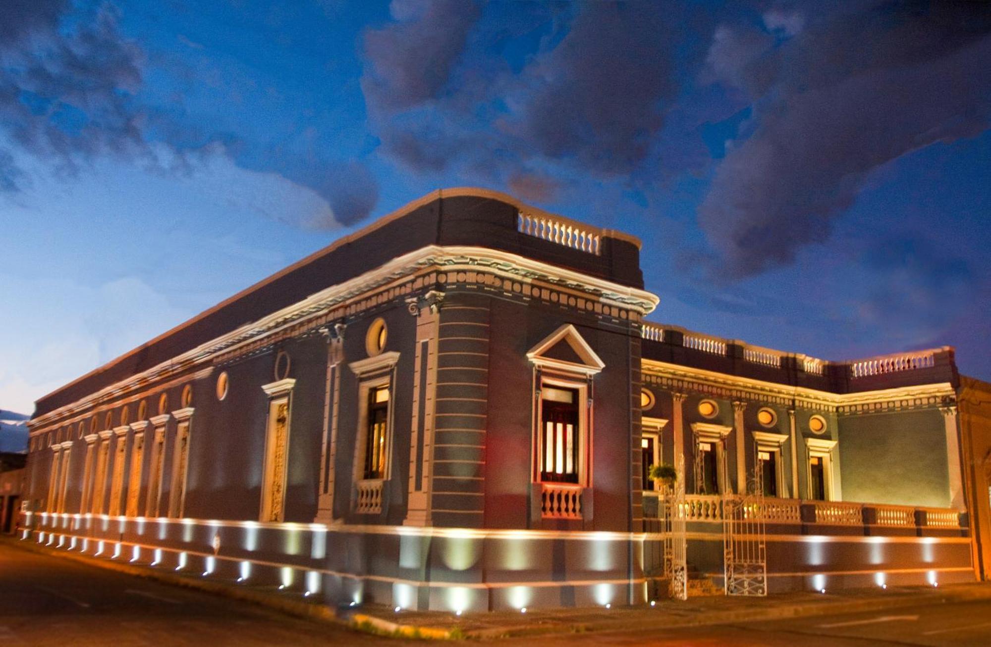 Отель Casa Azul Monumento Historico Мерида Экстерьер фото